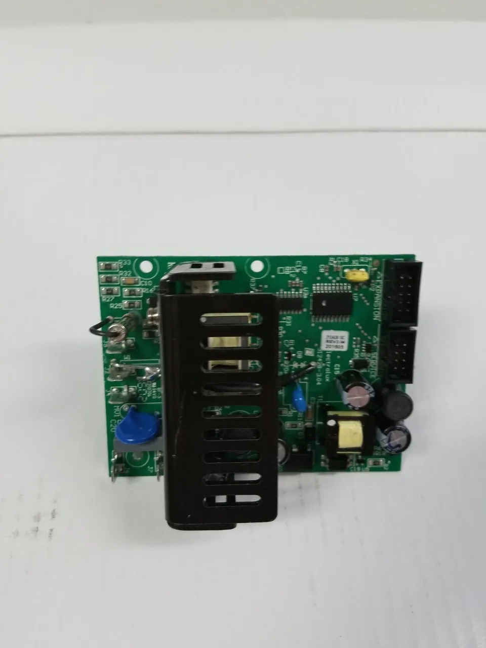 A picture of the front of an electronic board.